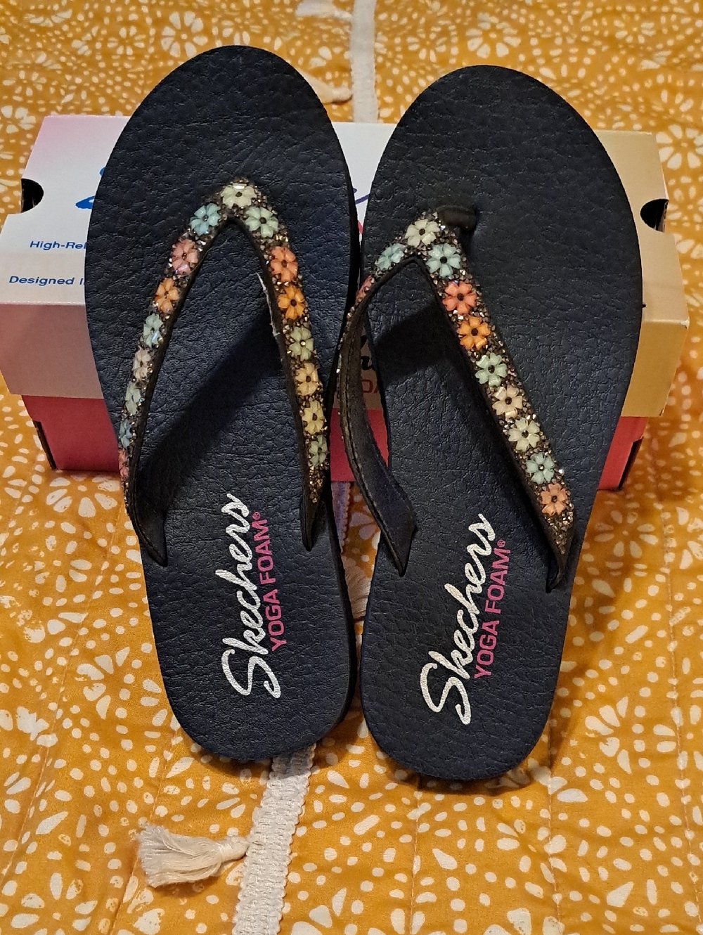Skechers Navy Flip-Flops with Multicolor Floral Straps, Blingy flowers 🏵️🌺